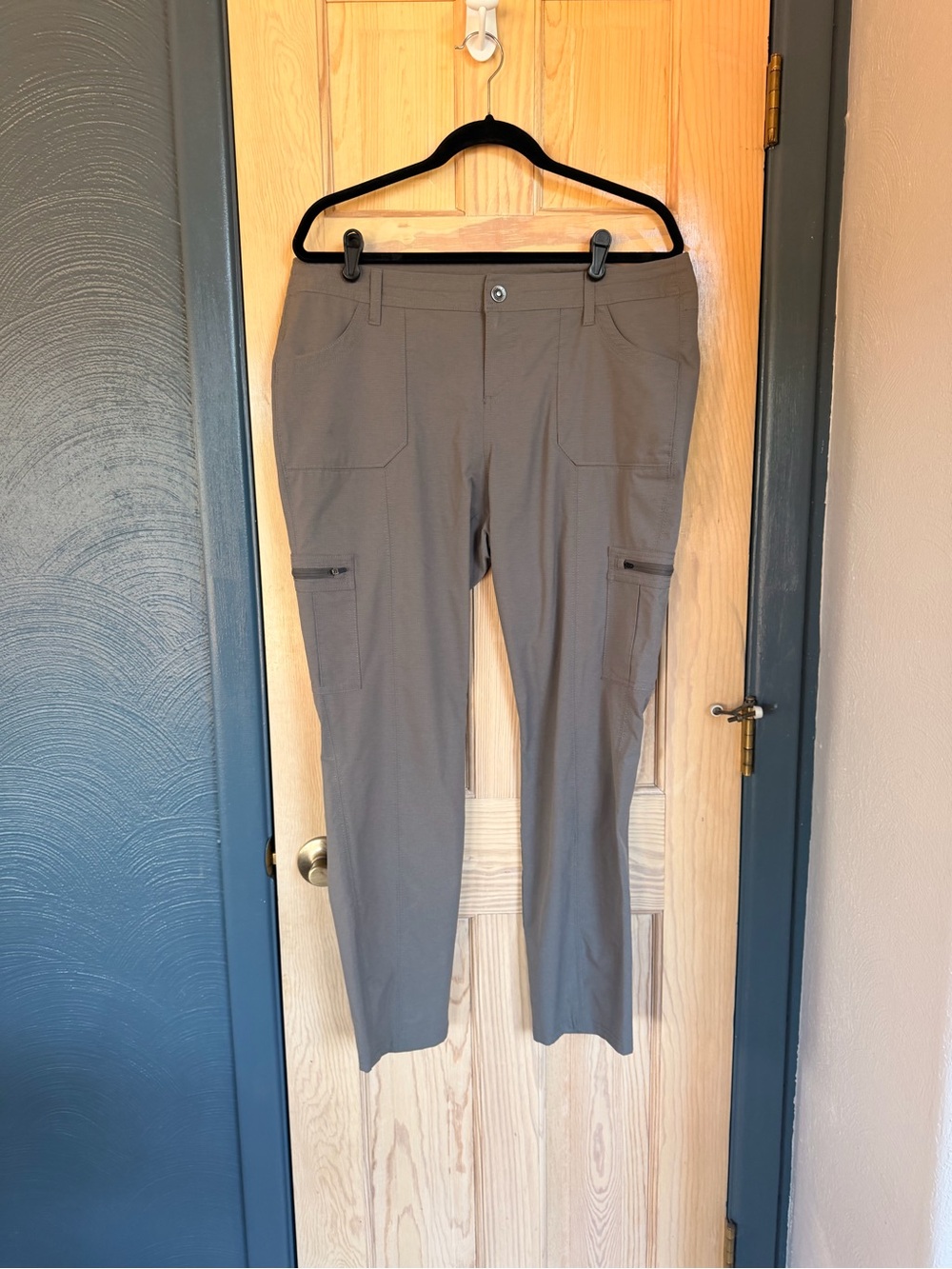 Kuhl Women's Olive Green Cargo Pants